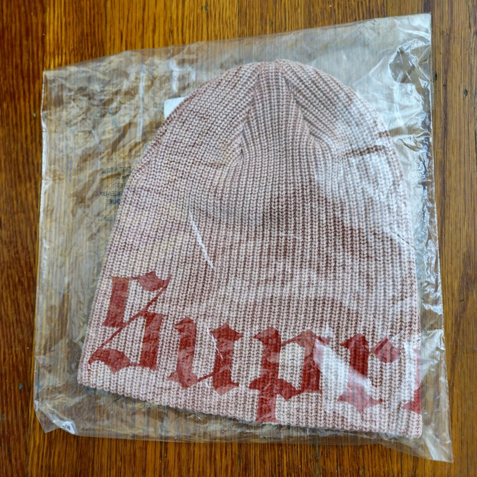 Bonnet coton Supreme SS25 ancien logo imprimé anglais rouge pâle taille unique