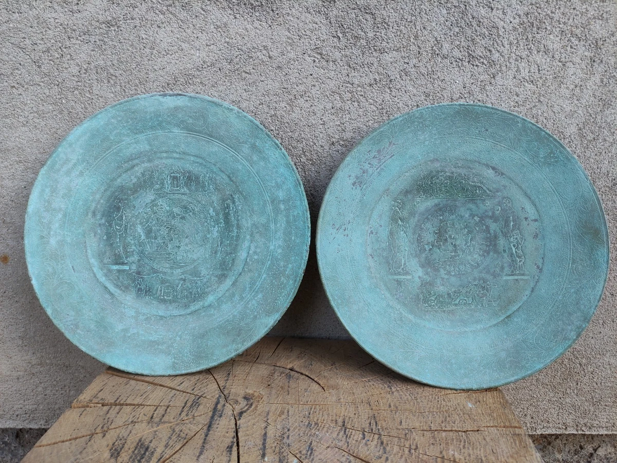 2 ANCIENT ROMAN BRONZE VOTIVE ENGRAVED PLATES with MYTHOLOGICAL SCENES 1-2 ct.