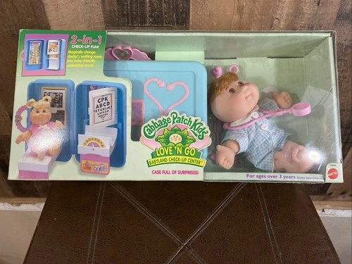 Cabbage Patch Kids Love N Go Babyland Check Up Center Playset 1996 #15840 ~Read