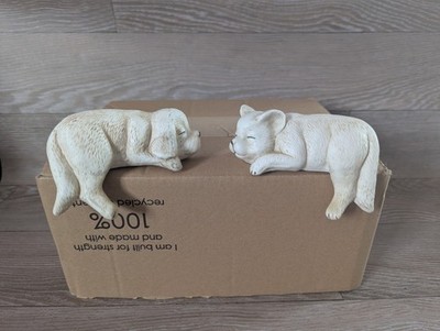 Schlafender Hund und Katze Regal Sitzende Figuren 2er Set weiß Keramik gebraucht