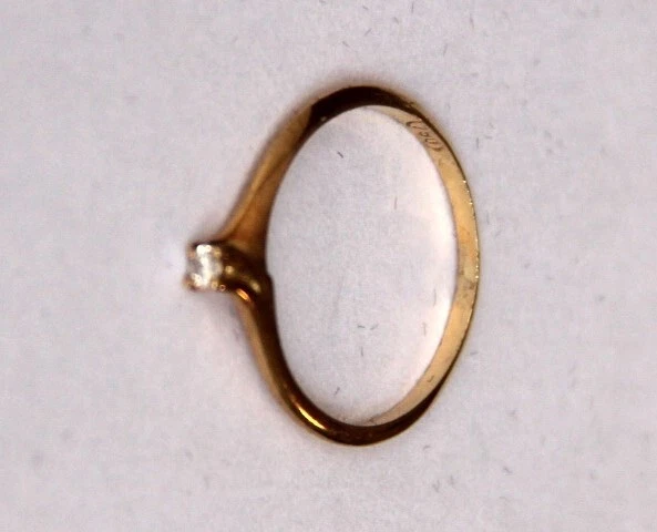 Bague Or jaune 18 ct - solitaire diamant VS1 0.03 CT - Photo 3/3