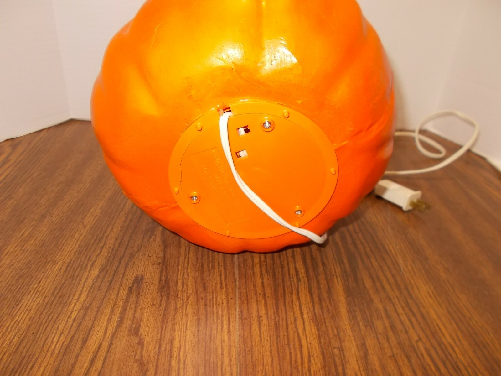 Vintage BLOW MOLD HALLOWEEN PUMPKIN  1998 Lighted-Paper magic Group