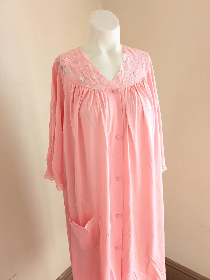 Vintage Shadowline Dressing Gown Large Robe Pink Lace Floral Rose Embroidery - Image 3 of 4