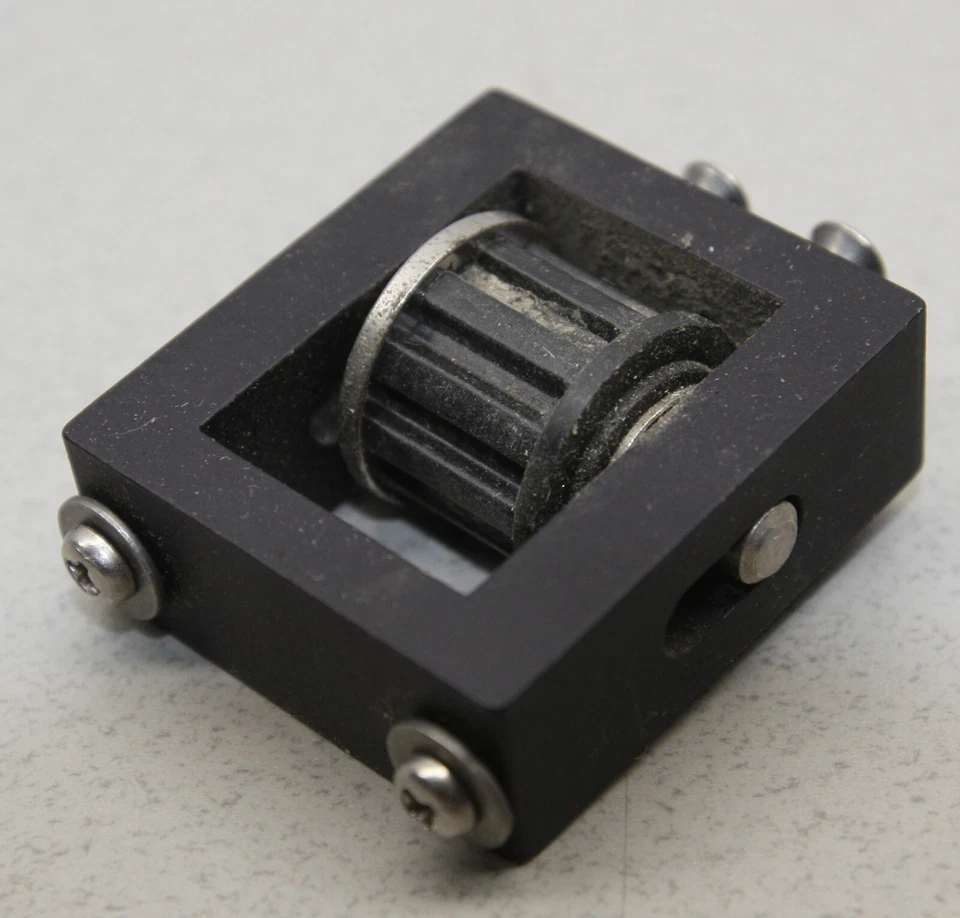 GERBER HS15 Plotter - Carriage Feed Belt & Pulley Tensioner Lot - Image 3 of 4