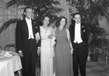 David Niven Merle Oberon Norma Shearer Irving Thalberg as they att- Old Photo