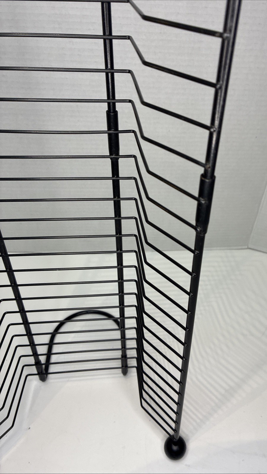 27 Inch Metal DVD/Game Storage Rack Tower Holds 32 Discs Black Wire Stand