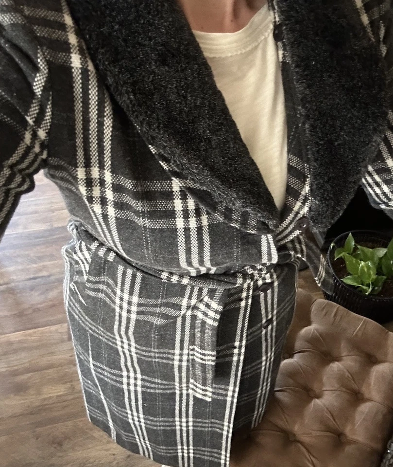 Trench coat Versace xadrez de lã com cinto vintage feminino tamanho 10 (comprimento do joelho) - Imagem 3 de 4