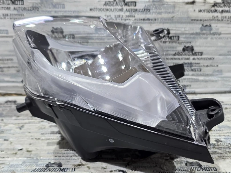 Faro anteriore ducati hypermotard 950 sp 52010461C - Immagine 3 di 4