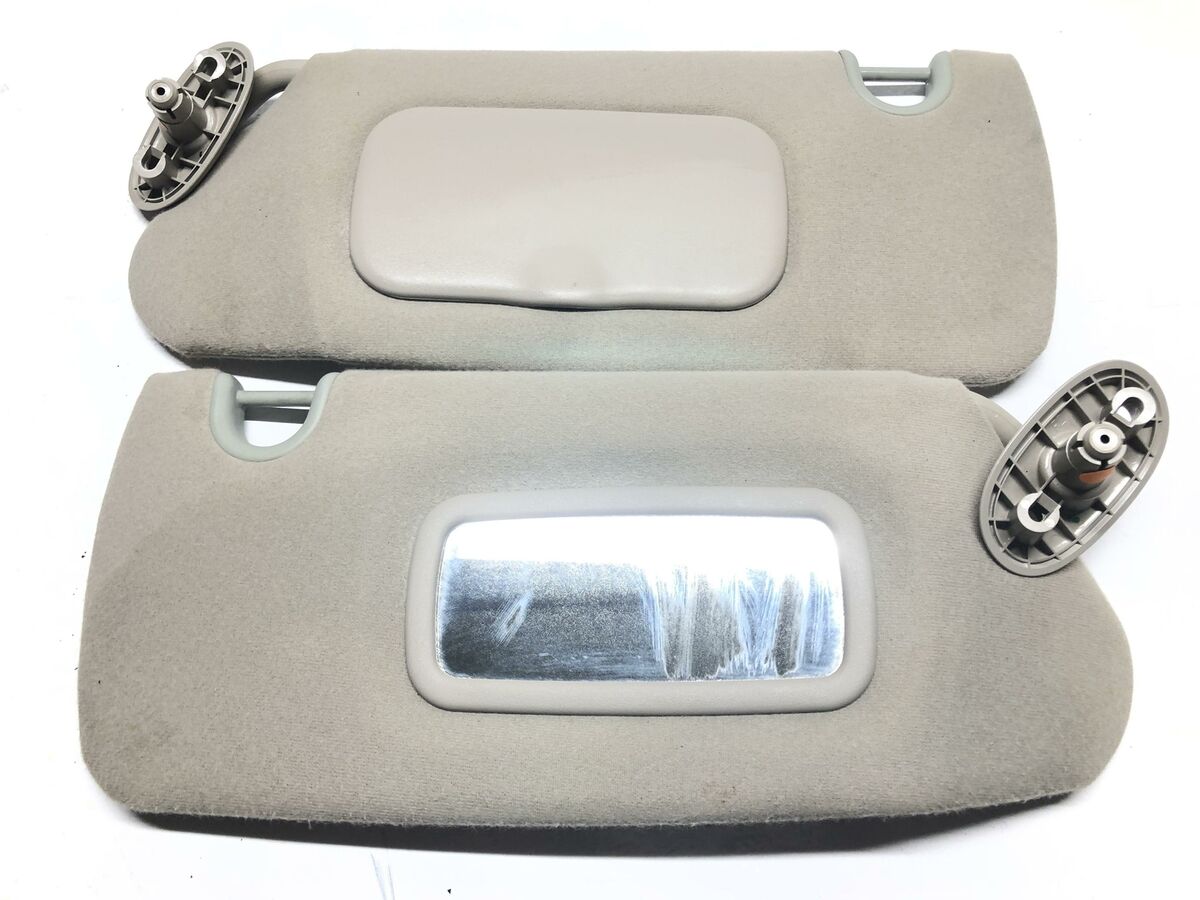 04-09 Dodge Durango Sun Visor Set Has Some Wear See Photos 04-09 Dodge Durango Sun Visor Set Has Some Wear See Photos