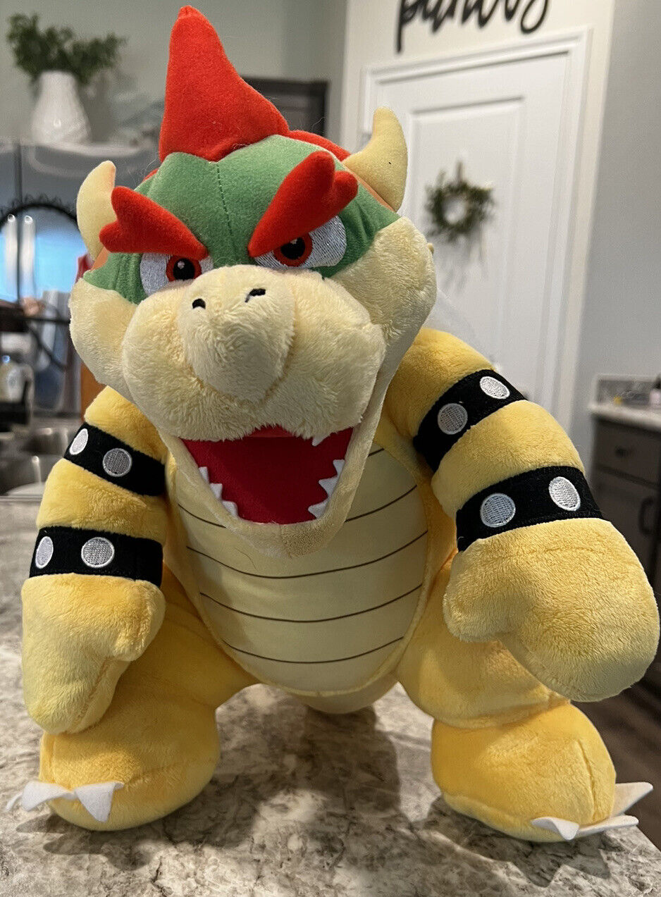 Super Mario - Bowser Medium Plush (15 Inch) – Dragons Trading