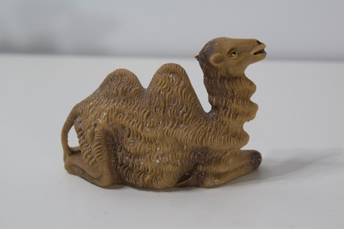 Vintage Lot of 5 Camels, Nativity Christmas Figures - Picture 7 of 12