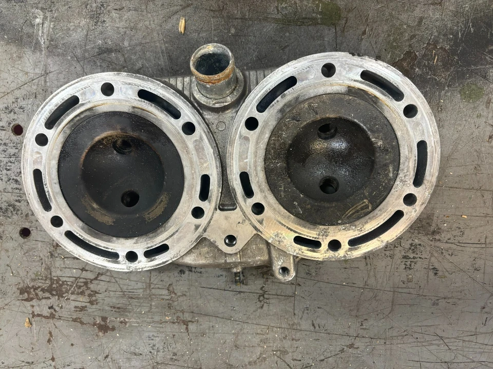 2012 ARCTIC CAT M800 M8 SNO PRO 153 CABEÇA DE CILINDRO 3007-873 RW6615 - Imagem 2 de 2