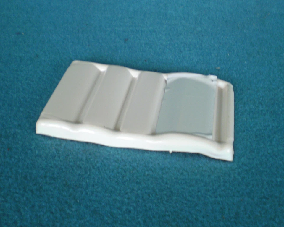 Chevrolet Silverado 1999 2002 doble cabina derecha cabina trasera moldura 88937516 GM1655111 Foto 3 de 4