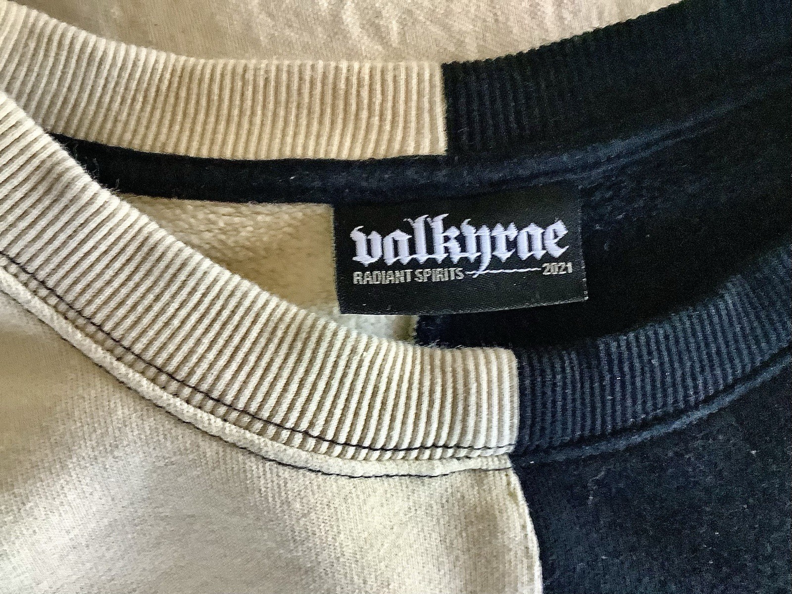 Valkyrae Eclipse Sweatshirt Medium - image 3