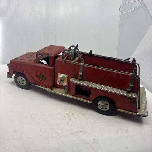 VTG 1957 TONKA TOYS NO 5 TFD PUMPER FIRE TRUCK PRESSED STEEL TIN ENGINE SUBURBAN