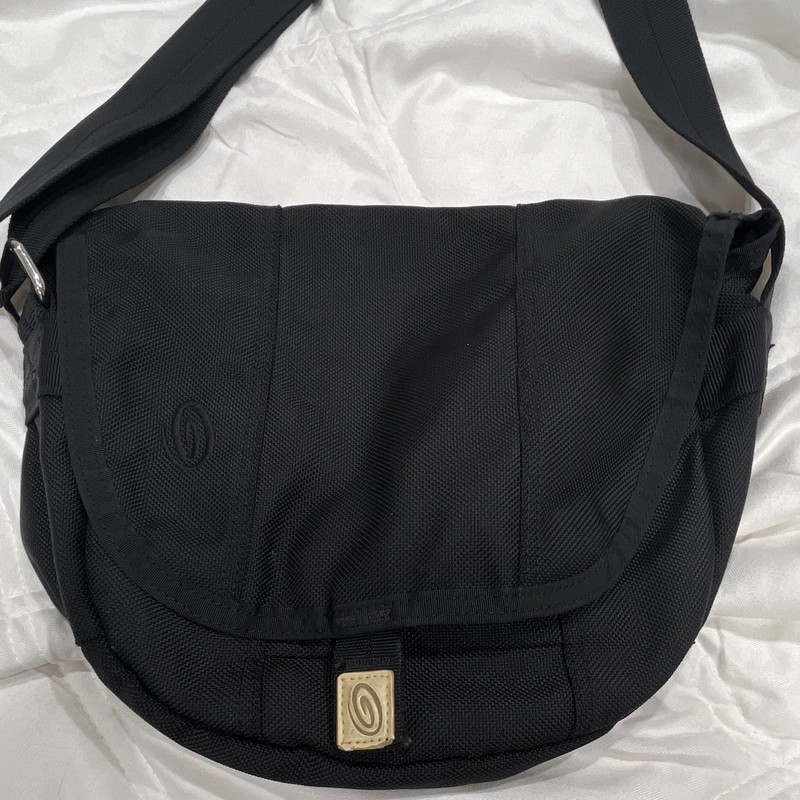 Timbuk2 Black Solid Crossbody Bag, Zip Closure, Inner/Outer Pockets