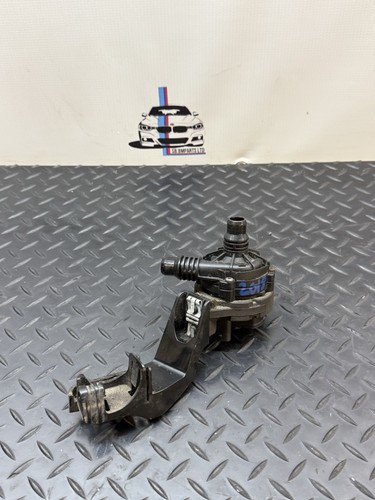 BMW 5 6 7er G30 G31 G32 G11 G12 Zusatzwasserpumpe 6834923