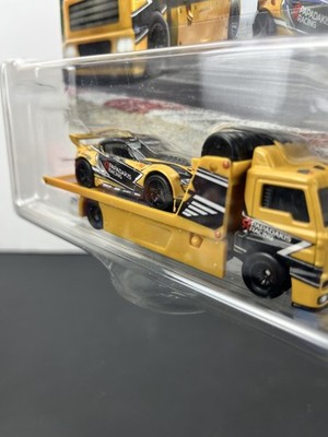 Hot Wheels 2026 Premium Team Transport '20 Toyota GR Supra & Fleet