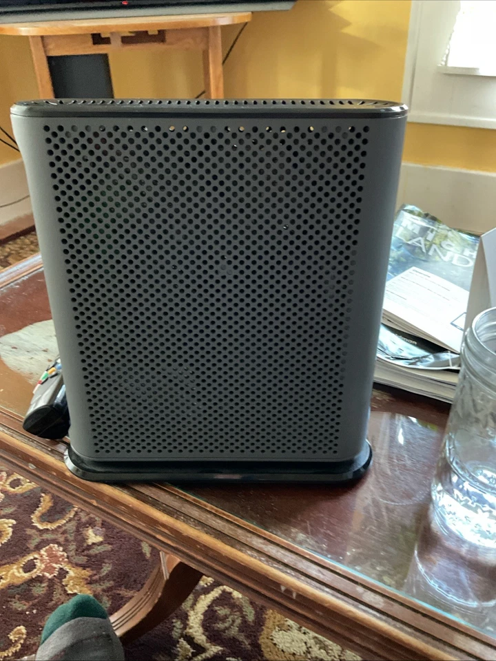 Motorola 24x8 Cable Modem plus AC1900 WiFi Router Model MG7700 Works - Image 4 of 4