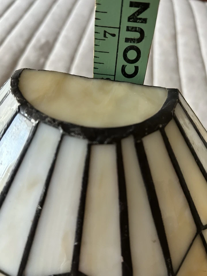 Spectrum Tiffany Style Art Deco Wall Sconce Ivory, Tan & Black Stained Glass-* - Image 3 of 4