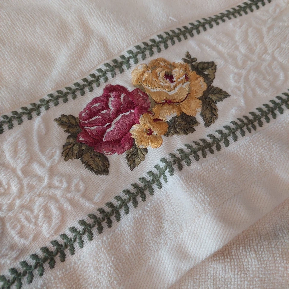 Набор из 4 полотенец для рук Waverly Garden Room Rose Cottage 15x10 дюймов и 25 дюймовx15 дюймов - Изображение 2 из 4