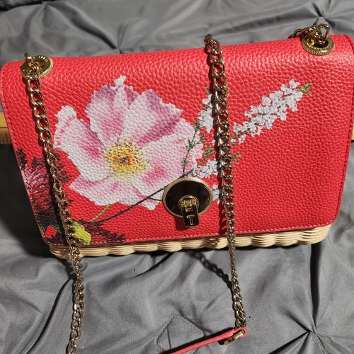 Ted Baker London Red Floral Woven Straw Crossbody Bag Gold Chain Purse NEW