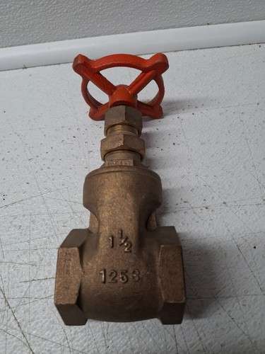 Stockham 1  1/2" Brass Gate Valve