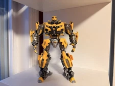 (Custom) dark of the moon upscaled mpm bumblebee. read description for details.