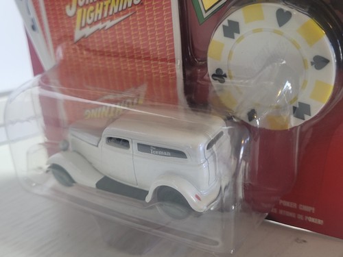 Johnny Lightning Poker Series Pearl White '33 Ford Delivery 1/64 White Lightning - Picture 8 of 8