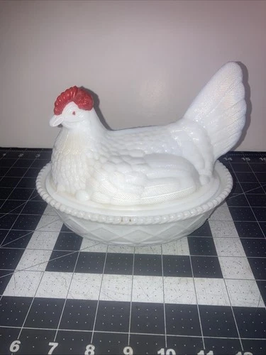 Vintage Large Westmoreland Hen on a Nest, Covered Dish, Farmhouse Chicken Hen