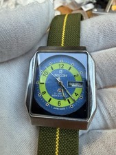 🟩🟦 Vintage Ricoh Automatic Look Watch – 1970s – Square Case – Retro Cool