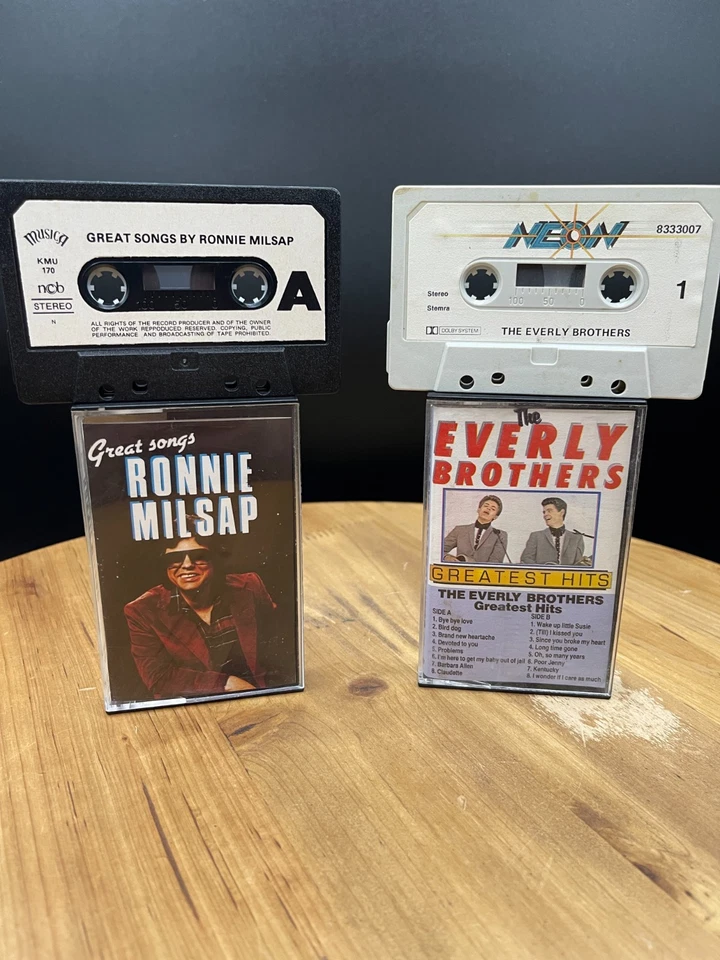 Lot of 28 VTG Country Music Cassette Tapes 1970s-1990s Garth Willie Merle Reba Foto 2 de 4