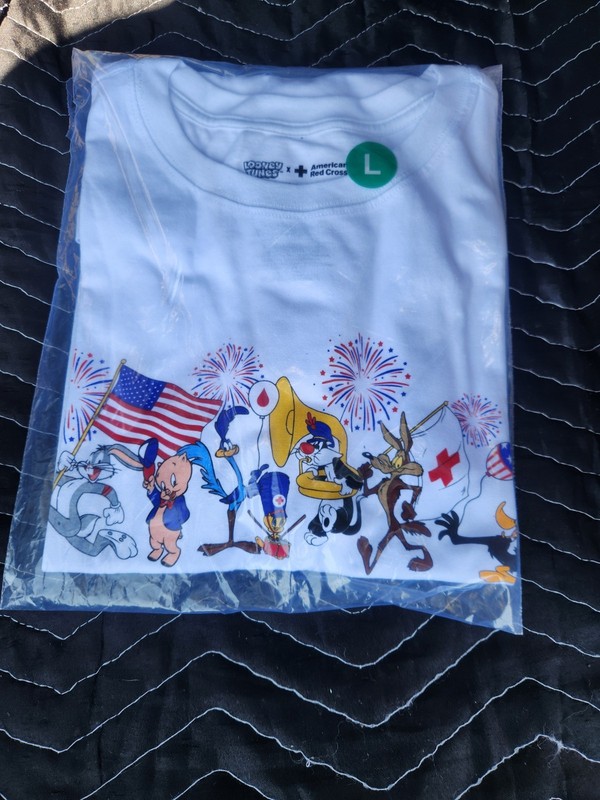 American Red Cross Looney Tunes Size L