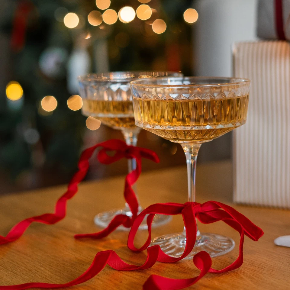 Dark Blue Velvet Ribbon 3/8" Wide x 25 Yards Vintage Single Face Roll - Image 4 of 4