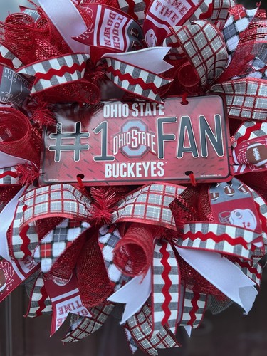 Ohio State Buckeyes Football Wreath - Picture 2 of 7