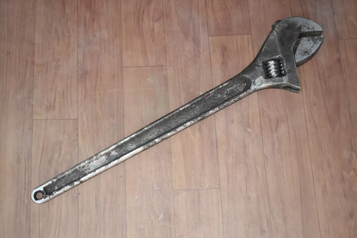 Extra large adjustable spanner deals
