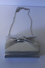 la regale evening bag -metallic-silver . Pretty, excellant condition