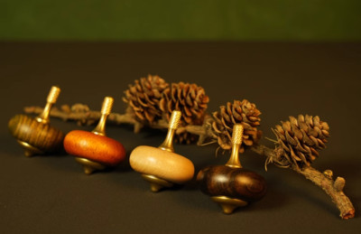 4pc Brass+Wood Hand Twisting Spinning Top Gyro Gyroscope Spinner Toy Gift