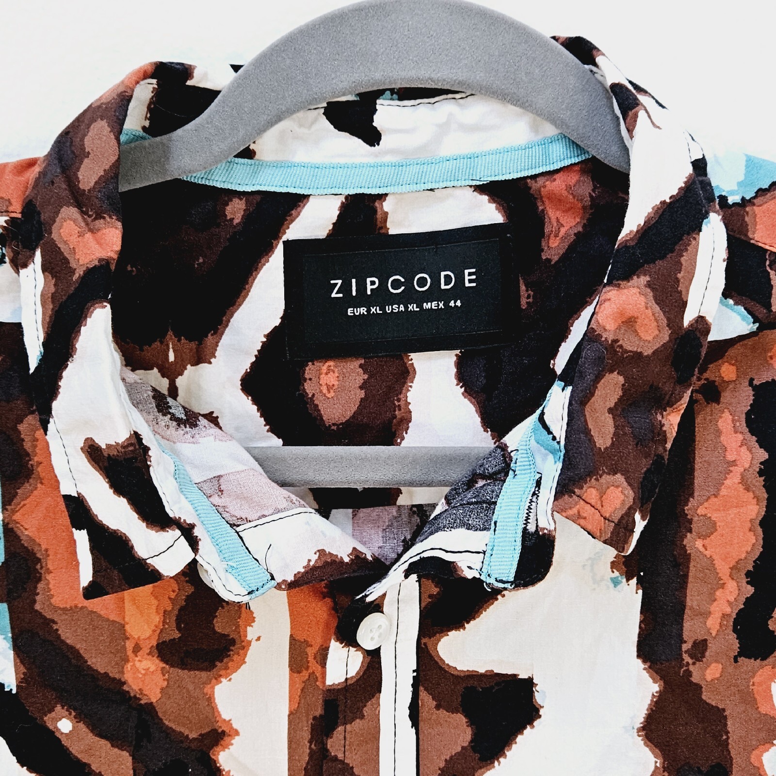 Zipcode Abstract Art Mens Button Down Short Sleev… - image 2