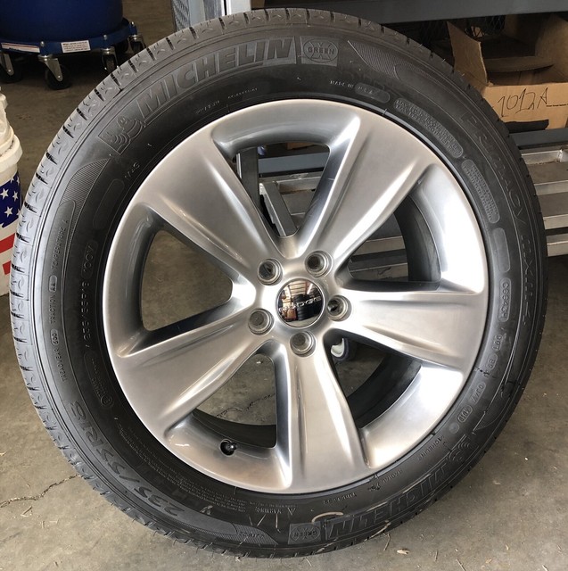 New Takeoff Dodge Charger 18” Factory OEM Wheels Rims Michelin Tires