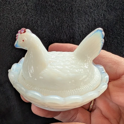 Westmoreland Milk Glass Hen on Nest VTG 2.5” Salt Cellar White Set B