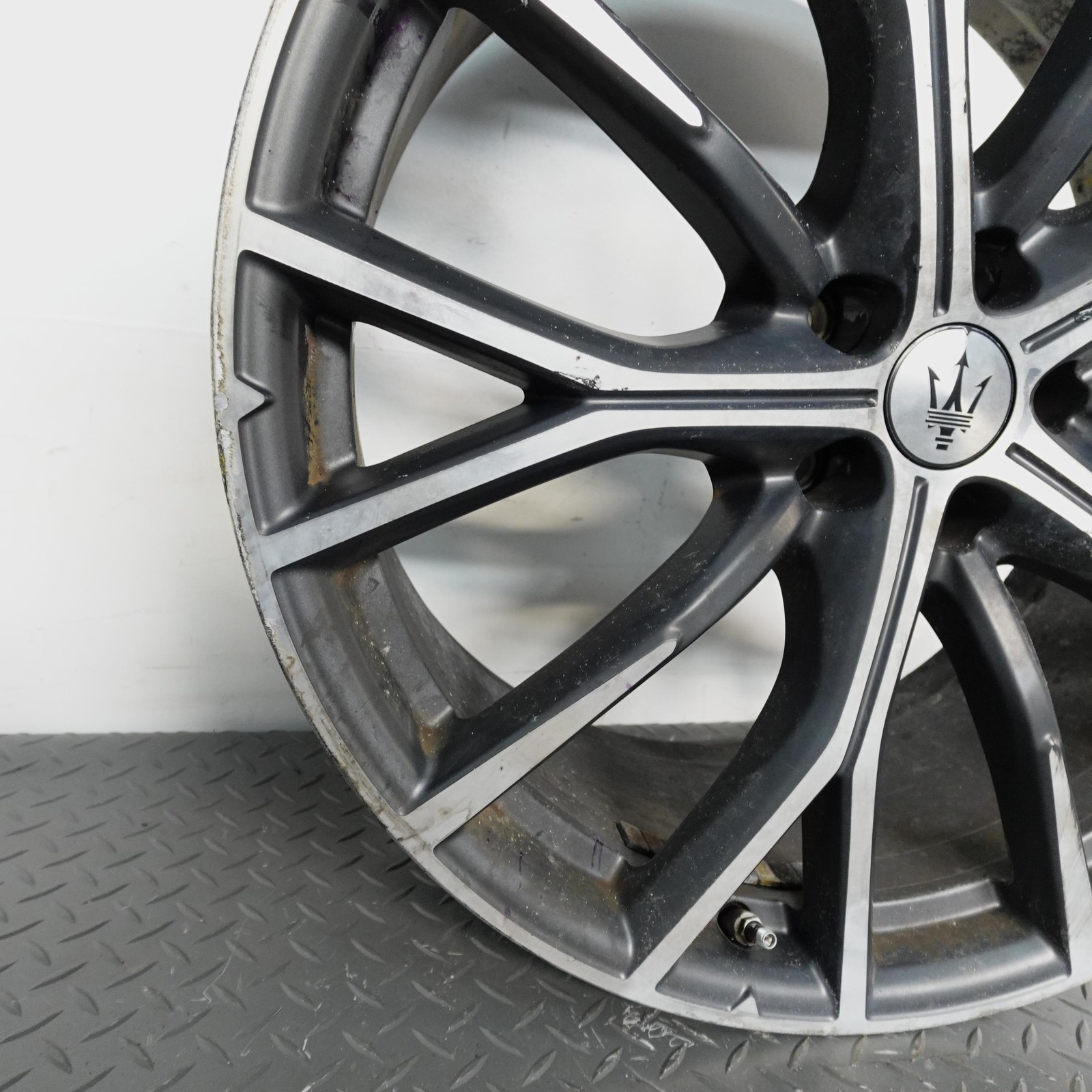 Maserati Grecale 2023-2026 FRONT Wheel P/N 670044700