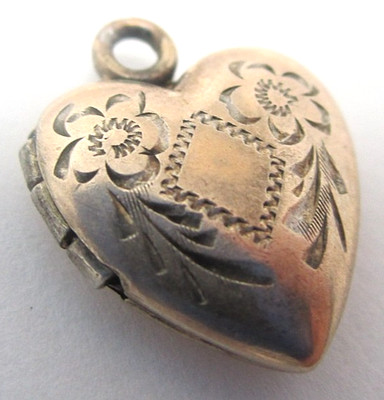1920 Deko Medaillon Sterling und Gold gefüllt herzförmig handgraviert ohne Monogramm