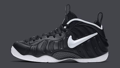 Nike Air Foamposite Pro Dr. Doom Black White Size 7.5. 624041-006