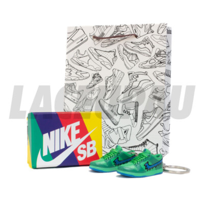 SB Dunk Low Grateful Dead Bears Green Mini Sneaker 3D Keychain + Bag ShoeBox