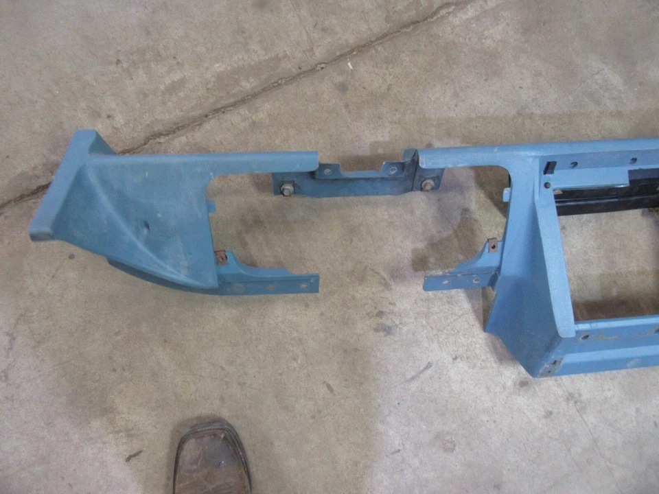 Cadillac Deville 1965 1966 interior tablero central cubierta de plástico panel de moldura Foto 2 de 4