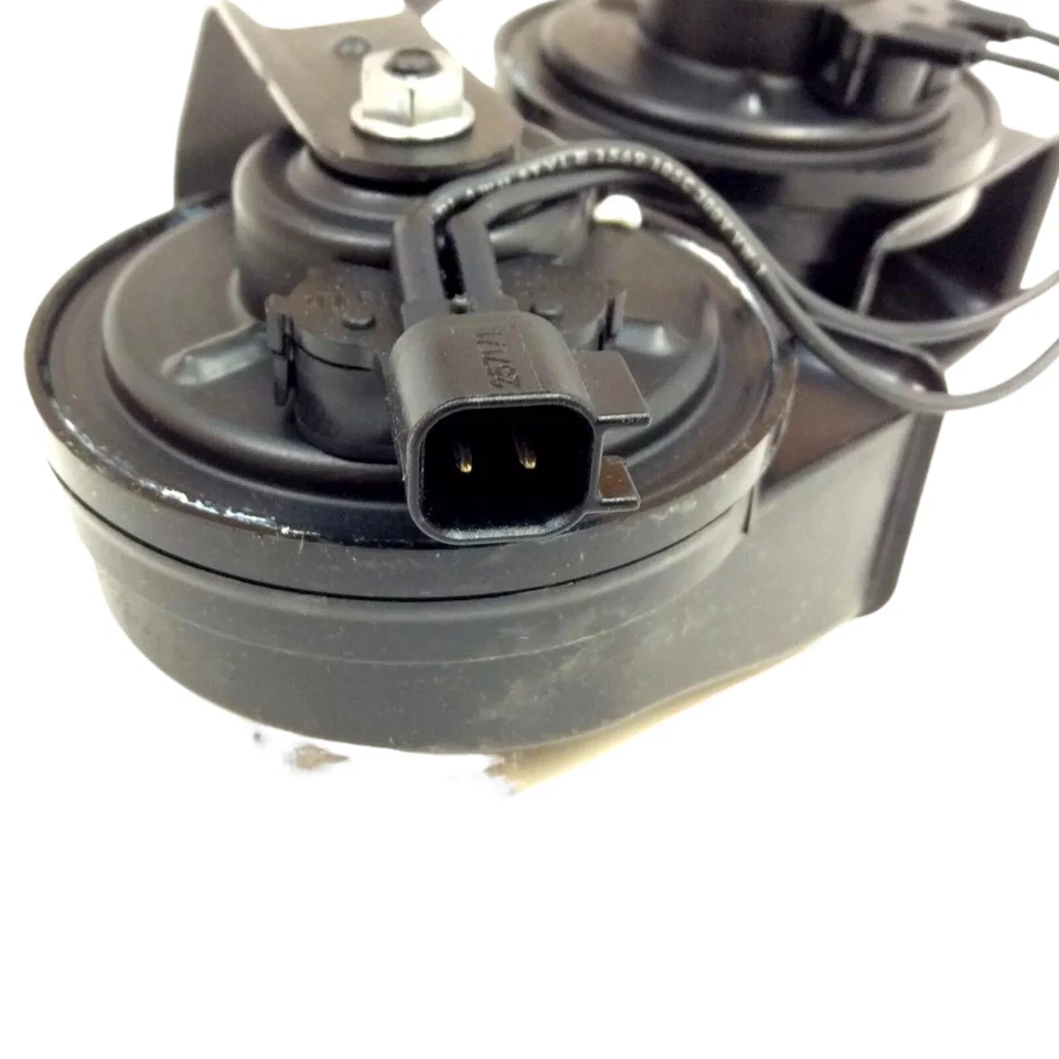 1Pcs Electric Horn Bracket Assembly for Ford F-250 F-350 Super Duty HC3Z-13832-G - Изображение 2 из 4