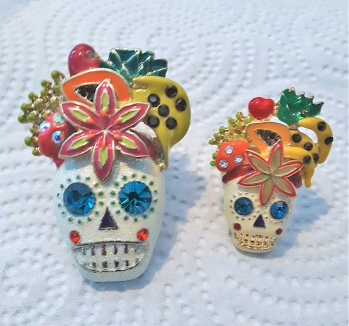 HUGE Sugar SKULL Fruit Cocktail RING Glitter Rhinestone Halloween Betsey Johnson - Picture 8 of 10