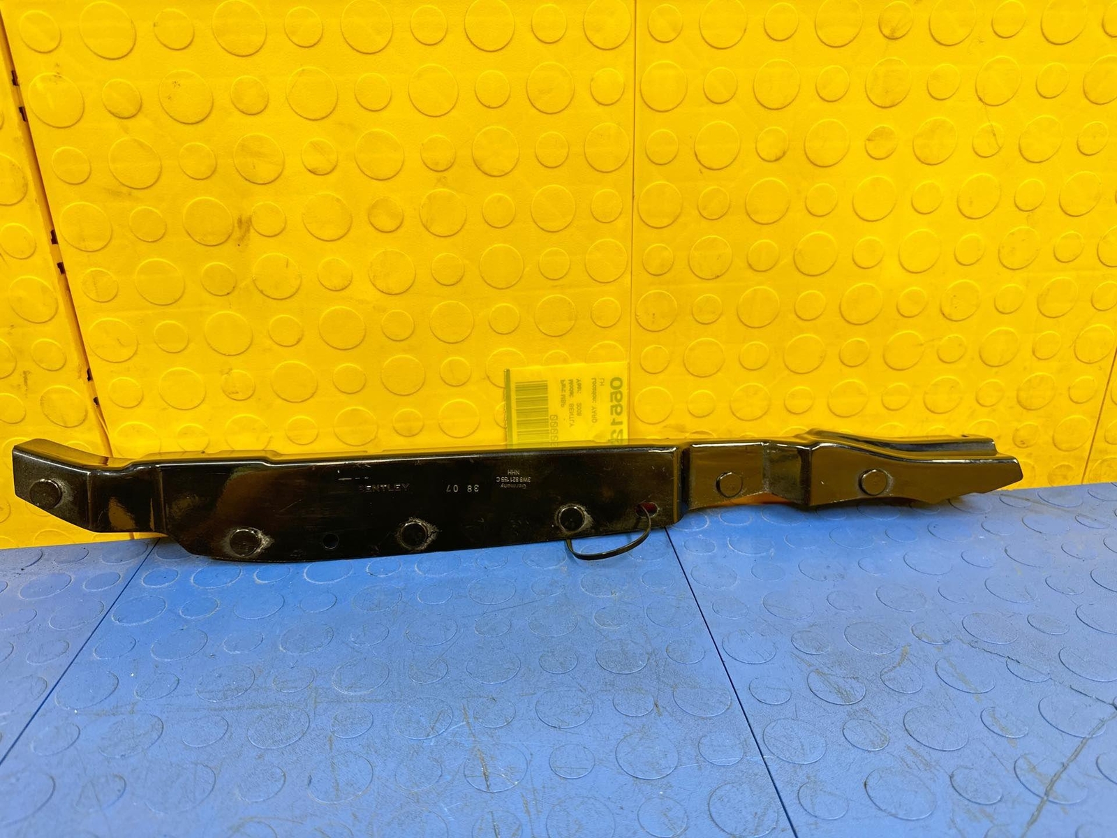 06 07 08 BENTLEY Continental GT Coupe Front Left Fender Bracket OEM 3W8821155C