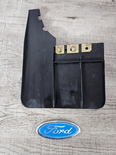 CLASSIC 1970s SINGLE MUDFLAP GRANADA CORTINA ESCORT GENUIUNE NEW PART RARE NOW - Picture 2 of 2